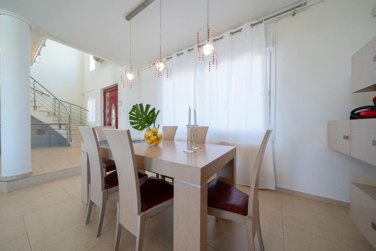 Villa Luminous Nea Iraklitsa Exteriér fotografie